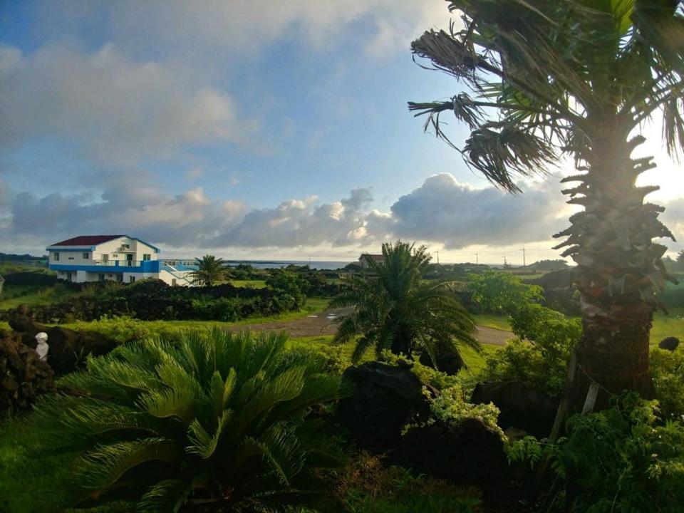 Hotel Amor Jeju Esterno foto